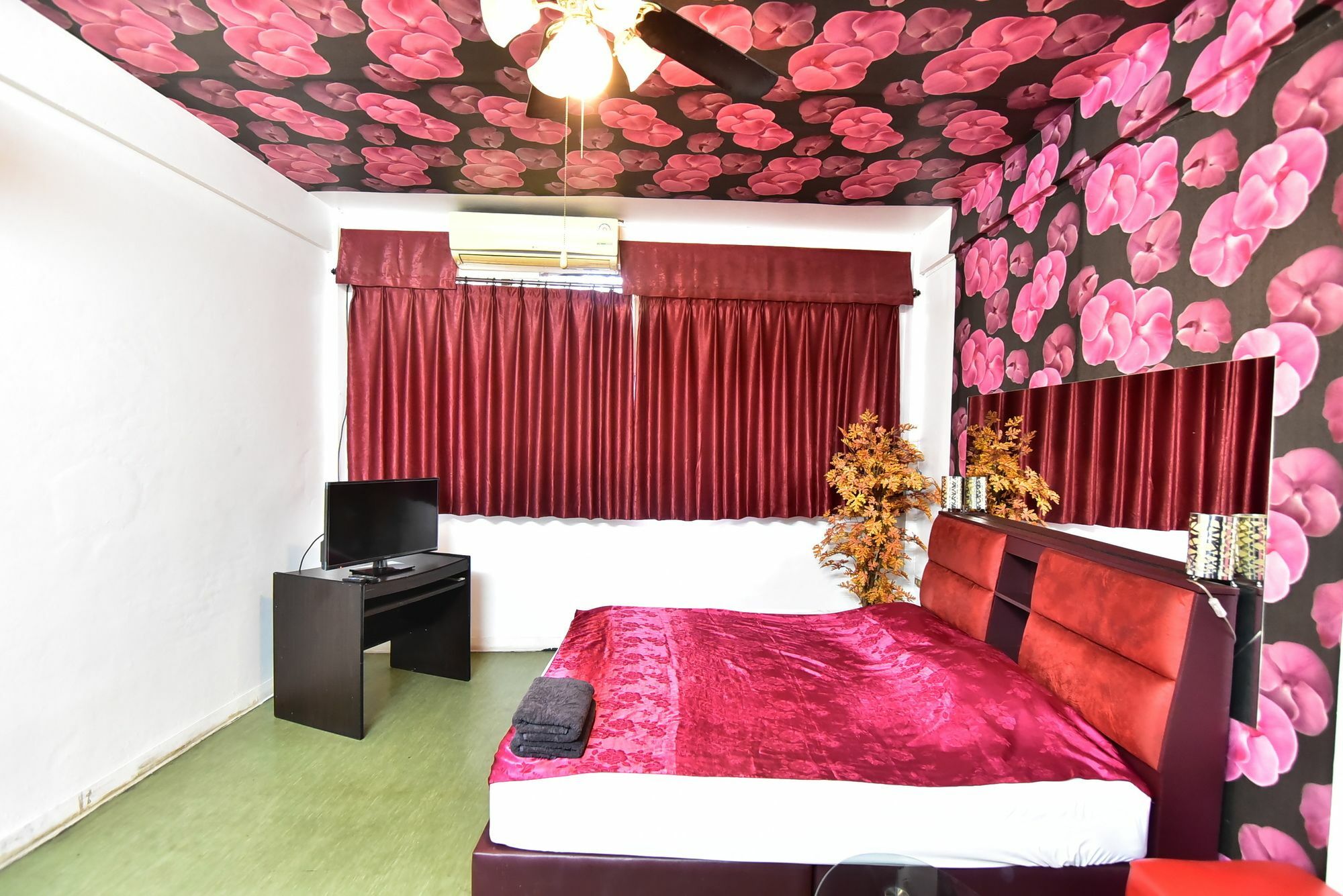 Maxwell Inn Паттайя Экстерьер фото