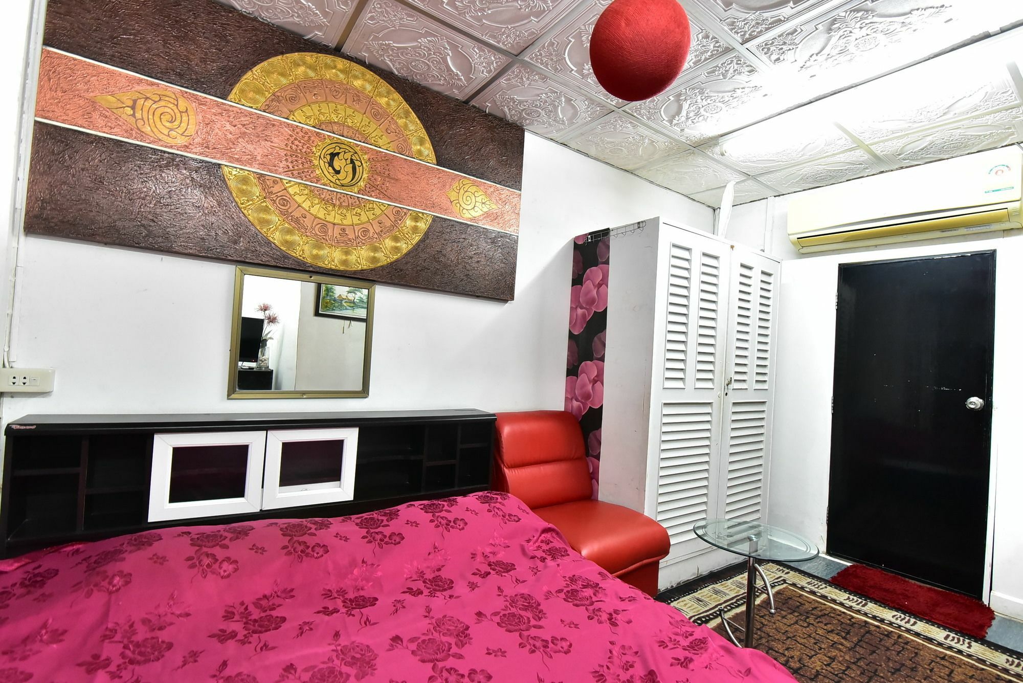 Maxwell Inn Паттайя Экстерьер фото